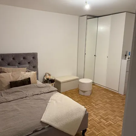 Проживание в семье Chambre Avec Jardin